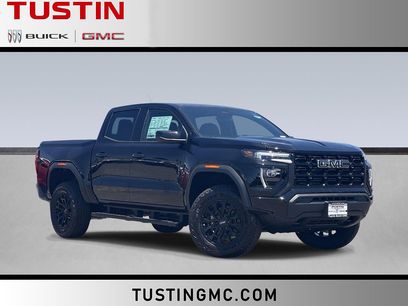 New 2026 GMC Canyon Elevation w/ LPO, Black Badging Package