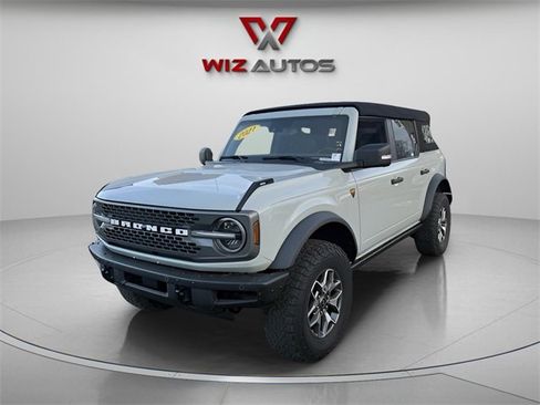 Used 2021 Ford Bronco Badlands image 1