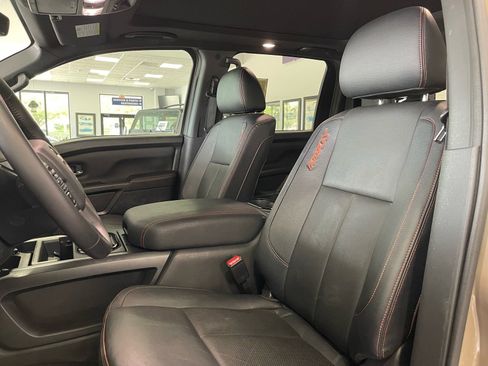 Used 2023 Nissan Titan PRO-4X w/ Pro-4x Convenience Package AWD/4WD image 27