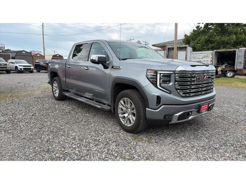 Used 2026 GMC Sierra 1500 Denali AWD/4WD image 2