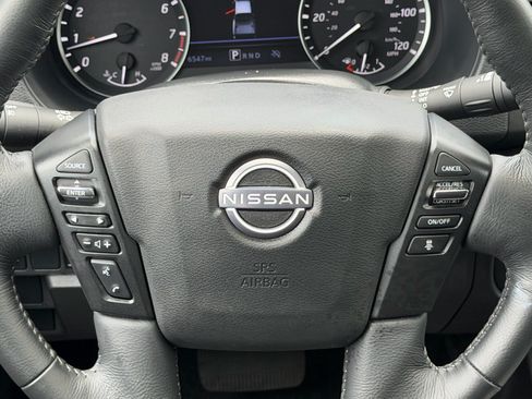 Certified 2024 Nissan Frontier SL w/ Technology Package RWD image 14