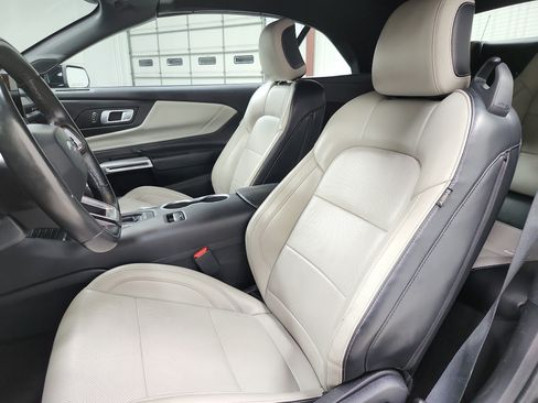 Used 2024 Ford Mustang Premium RWD image 11