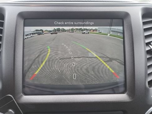 Used 2020 Jeep Cherokee Trailhawk w/ Cold Weather Group AWD/4WD image 23