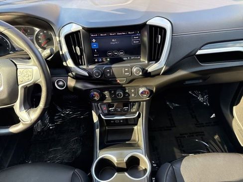 Used 2021 GMC Terrain SLT image 19