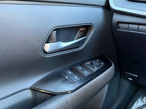 New 2025 Nissan Kicks SV w/ Charging Package image 15