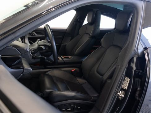 Used 2020 Porsche Taycan Turbo S image 25