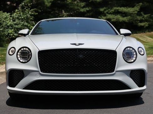 Used 2020 Bentley Continental GT image 3