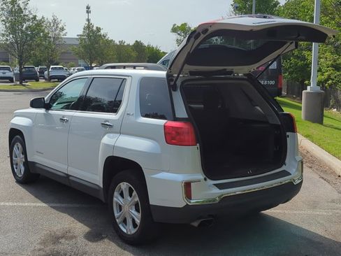 Used 2016 GMC Terrain SLE w/ Chrome Edition image 10