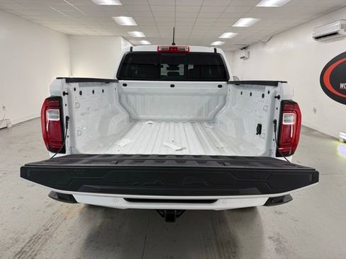 New 2026 GMC Canyon Elevation w/ Convenience Package image 8