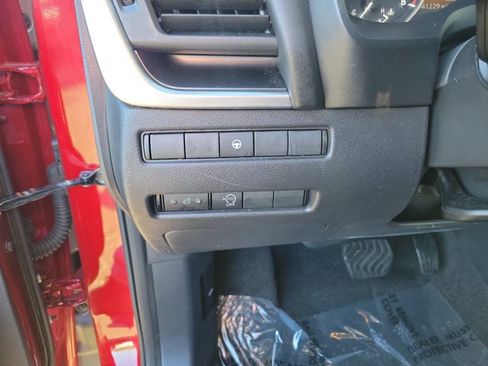 Used 2023 Nissan Rogue SV FWD image 21