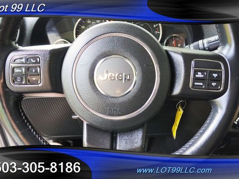 Used 2015 Jeep Wrangler Unlimited Sport w/ Quick Order Package 24S AWD/4WD image 28