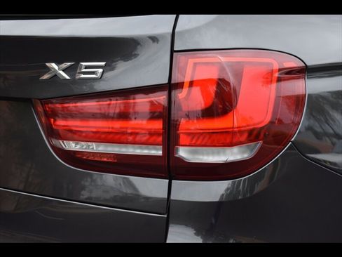 Used 2017 BMW X5 xDrive40e image 54