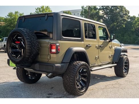 Used 2025 Jeep Wrangler Unlimited Sport AWD/4WD image 8