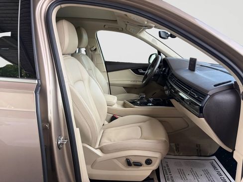 Used 2018 Audi Q7 3.0T Prestige w/ Prestige Package AWD/4WD image 22