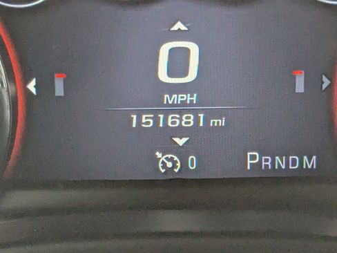 Used 2016 GMC Yukon Denali image 2