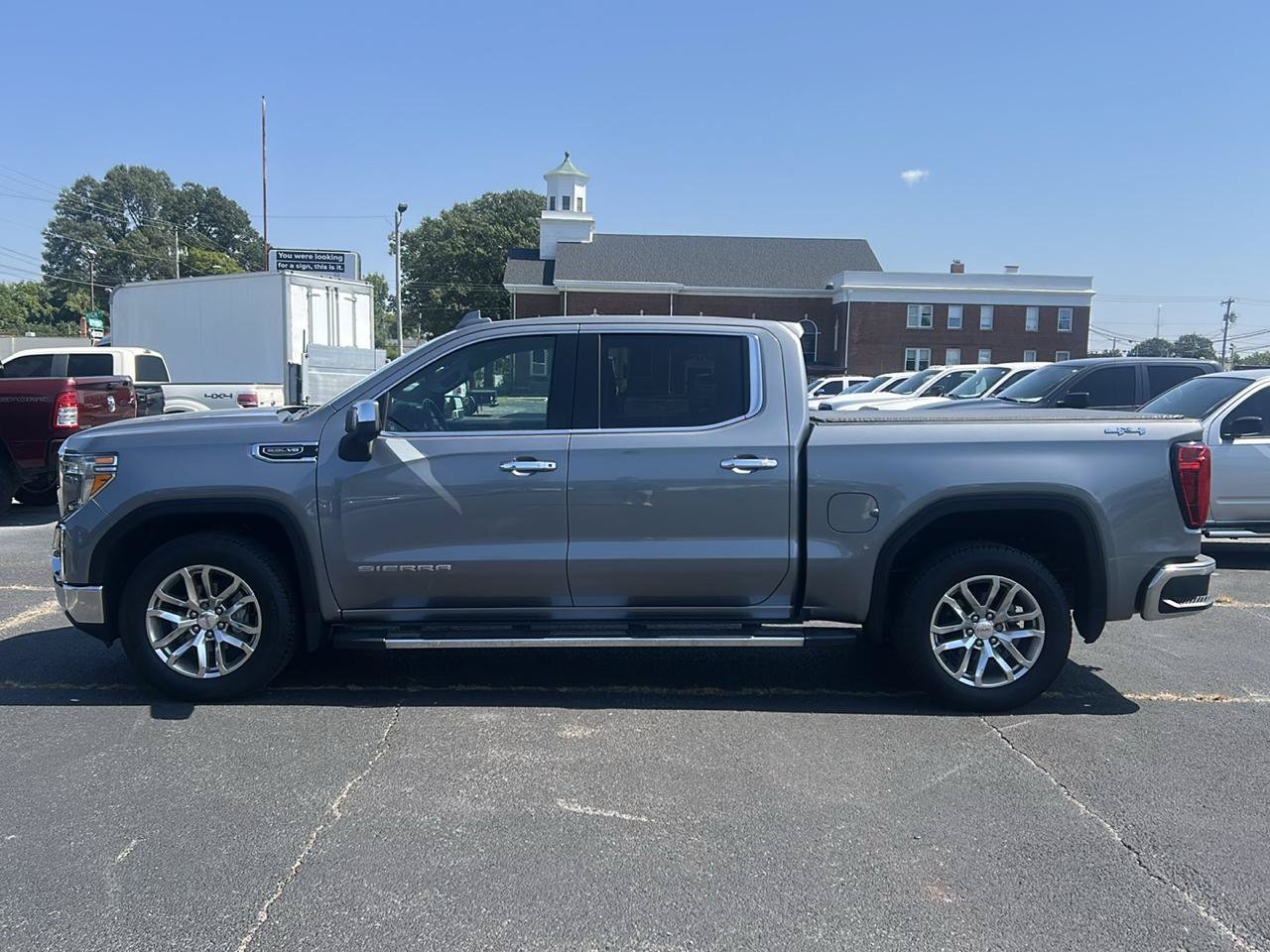 Used 2019 GMC Sierra 1500 SLT w/ SLT Premium Package AWD/4WD image 10