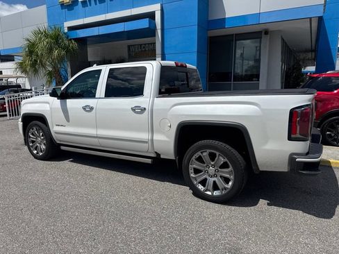 Used 2017 GMC Sierra 1500 Denali w/ Denali Ultimate Package AWD/4WD image 8