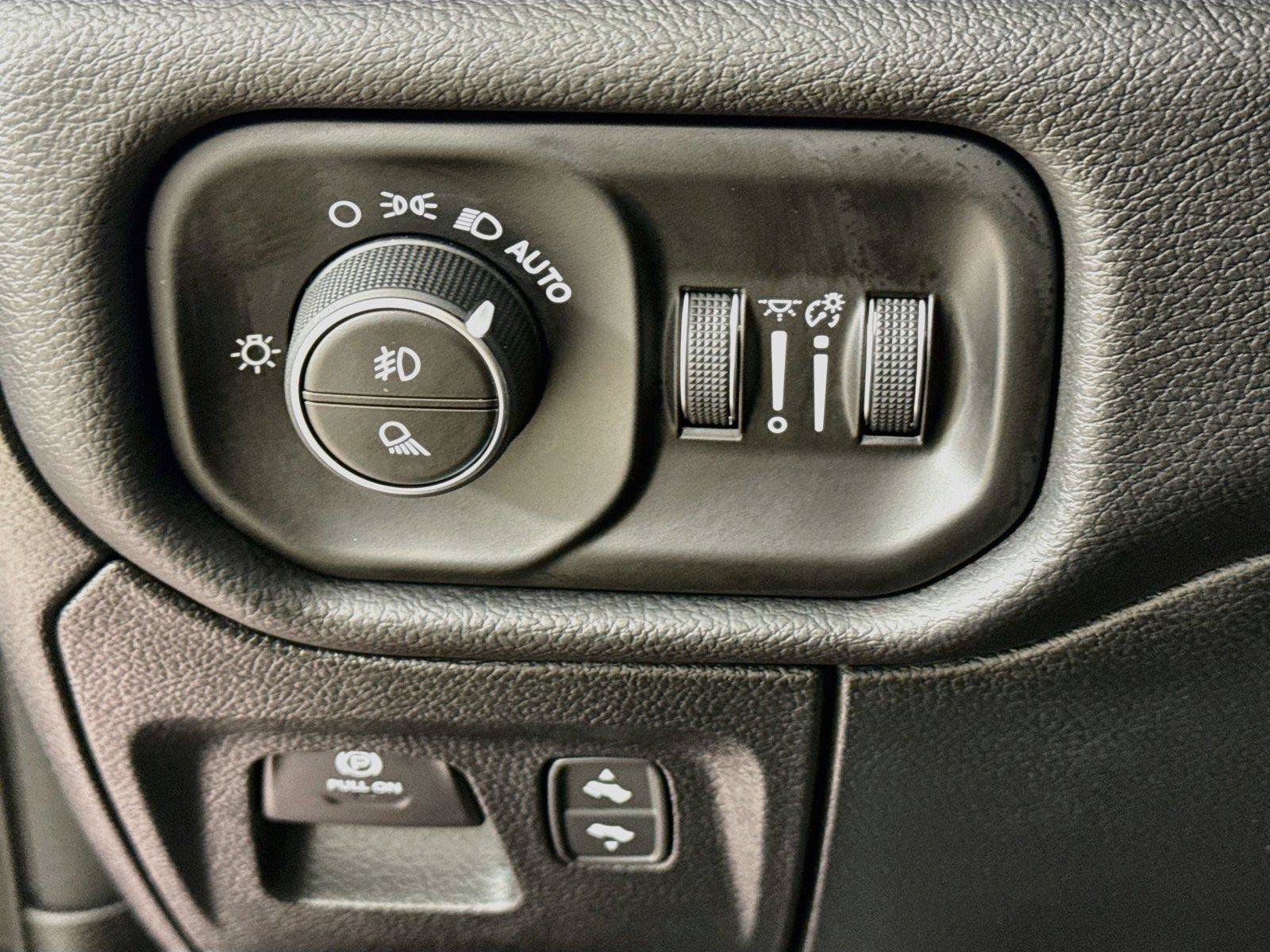 Used 2026 RAM 1500 Laramie w/ Night Edition AWD/4WD image 14