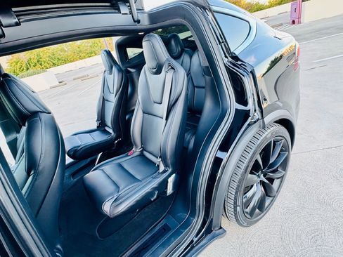 Used 2021 Tesla Model X Long Range image 22