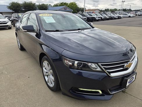 Used 2019 Chevrolet Impala LT FWD image 1
