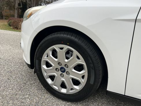 Used 2012 Ford Focus SE image 90