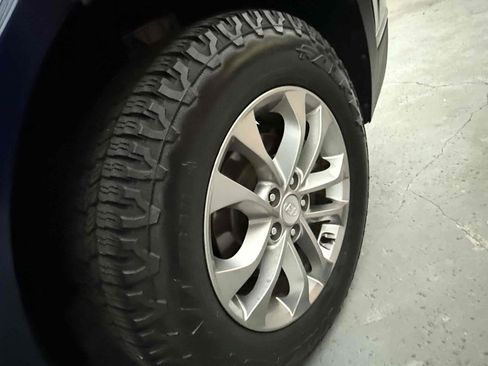 Used 2020 Hyundai Santa Fe SE image 87