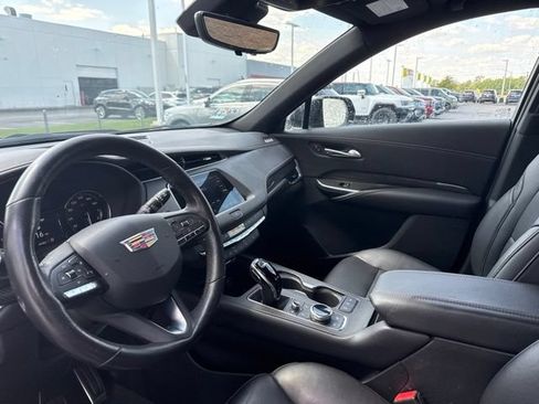 Used 2023 Cadillac XT4 Sport AWD/4WD image 14