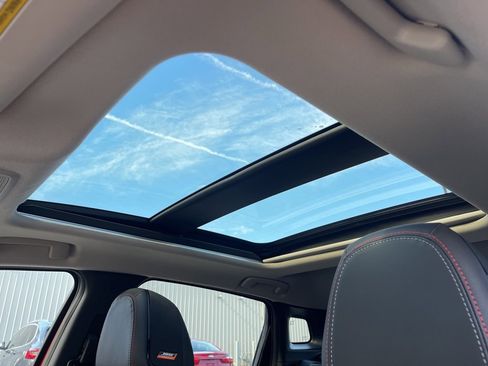 New 2026 Nissan Kicks SR w/ SR Premium Package image 18