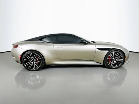 Used 2024 Aston Martin DB12 Coupe RWD image 4