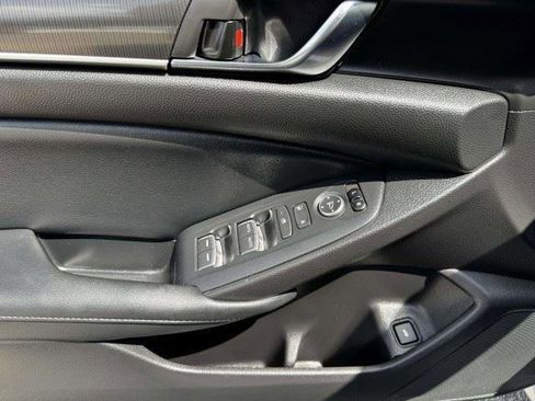 Used 2022 Honda Accord Sport image 19