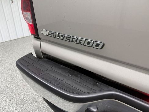 Used 2004 Chevrolet Silverado 2500 LT w/ Skid Plate Package AWD/4WD image 8