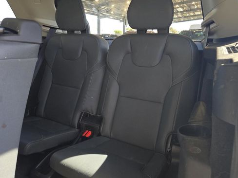 Used 2020 Volvo XC90 T8 Momentum AWD/4WD image 12