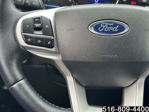 Used 2023 Ford Explorer XLT AWD/4WD image 22