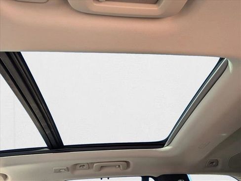 New 2026 Volvo XC90 B6 Ultra w/ Protection Package image 18