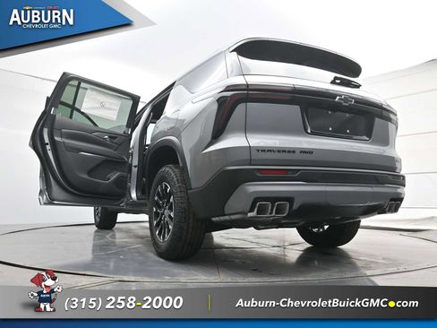 New 2026 Chevrolet Traverse Z71 image 37