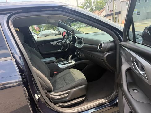 Used 2020 Chevrolet Blazer LT FWD image 26