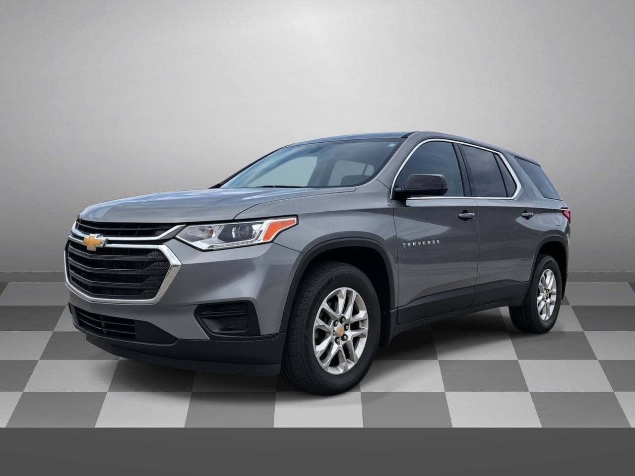 Used 2020 Chevrolet Traverse LS FWD image 3