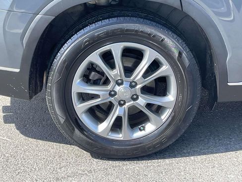 Used 2021 Hyundai Palisade SE image 12