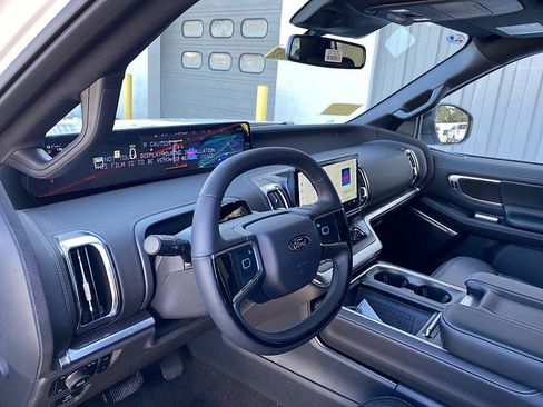 New 2025 Ford Expedition Max Platinum w/ Stealth Performance Package image 10