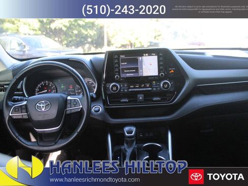 Certified 2022 Toyota Highlander XLE image 23