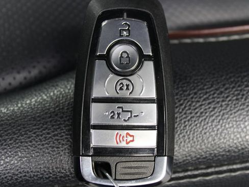 Used 2024 Ford F250 Lariat w/ Tremor Off-Road Package AWD/4WD image 79