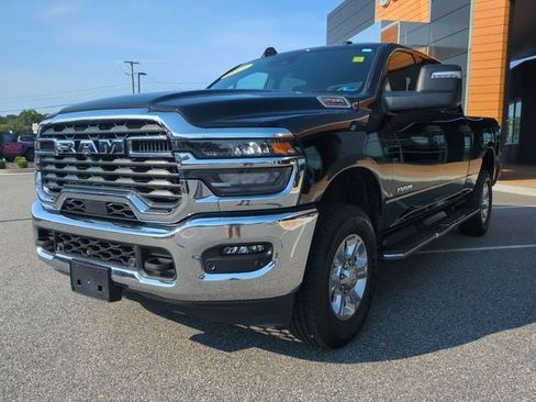 Used 2025 RAM 2500 Big Horn AWD/4WD image 8