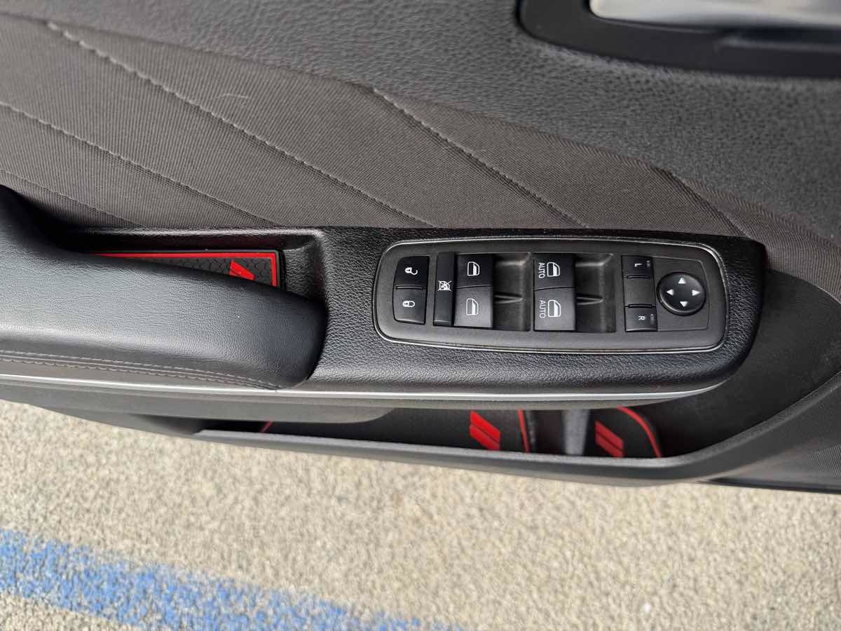Used 2022 Dodge Charger GT RWD image 7