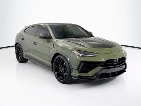 Used 2024 Lamborghini Urus Performante AWD/4WD image 3