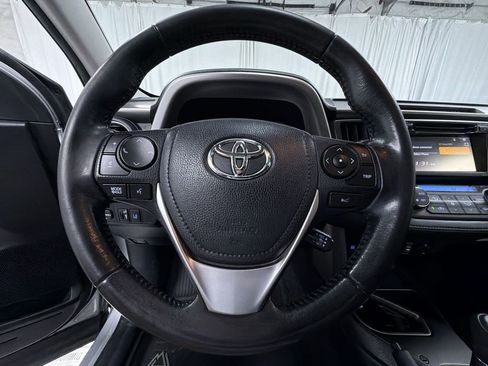 Used 2018 Toyota RAV4 XLE AWD/4WD image 26