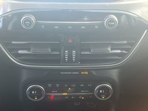 Used 2021 Ford Escape Titanium image 30