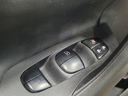 Used 2014 Nissan Altima 2.5 SV FWD image 27