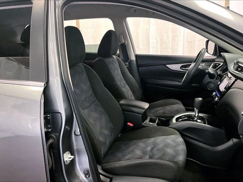 Used 2015 Nissan Rogue SV w/ SV Premium Package image 8