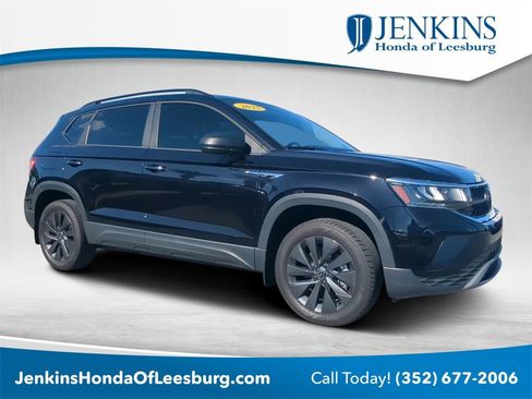 Used 2023 Volkswagen Taos S image 1