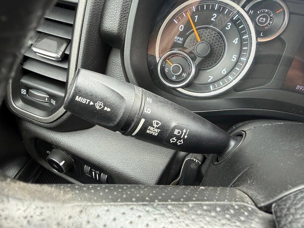 Used 2019 RAM 1500 Tradesman w/ SXT Appearance Group AWD/4WD image 16